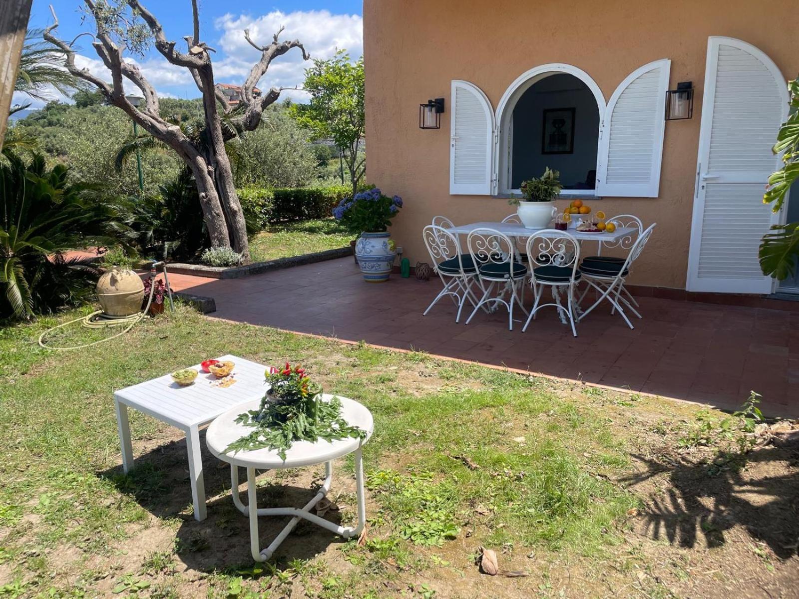 Un Paradiso A Sorrento Con Piscina Massa Lubrense Bagian luar foto
